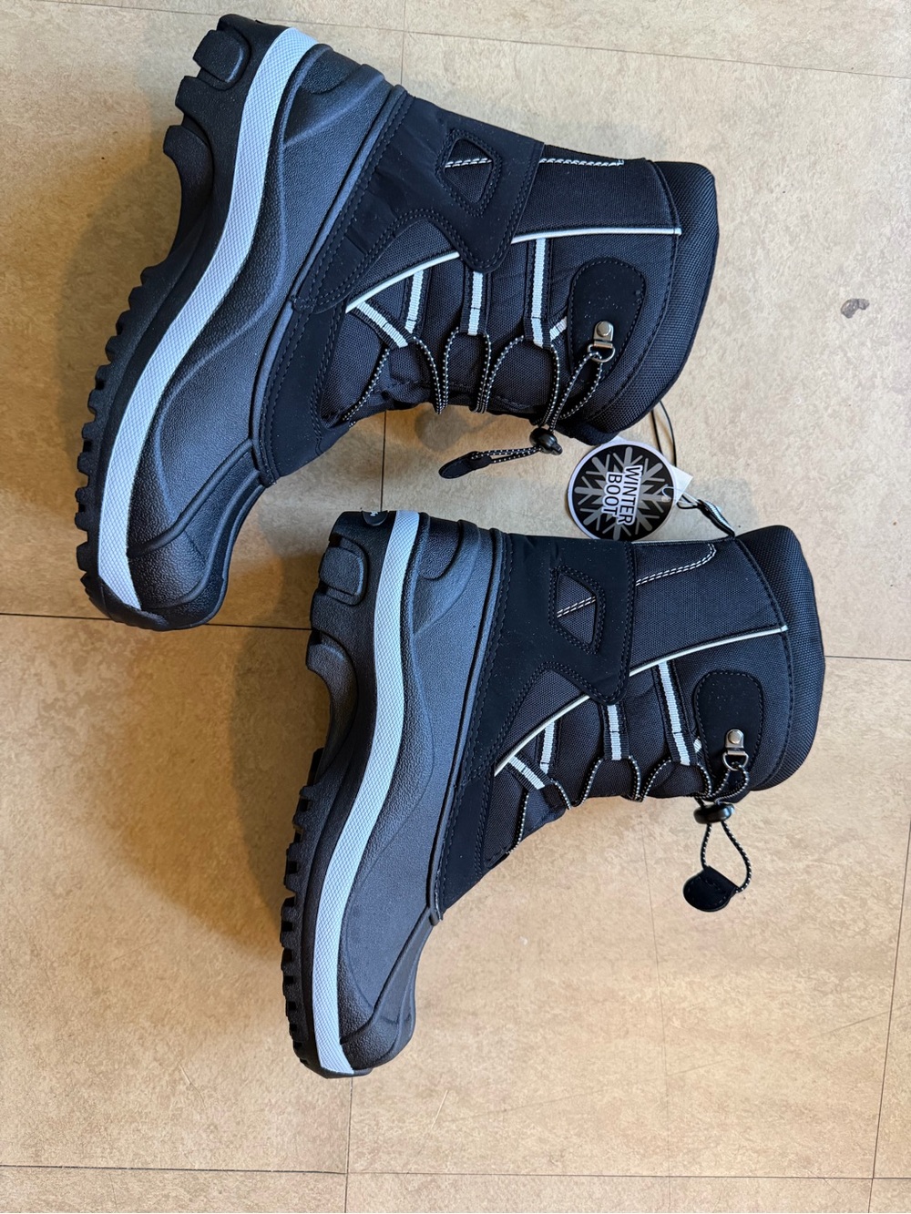 Men's Black Winter Hiking Boots - Waterproof Trail Shoes